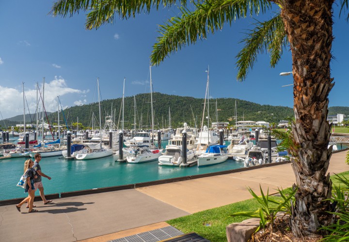 coral sea marina airlie beach teqld