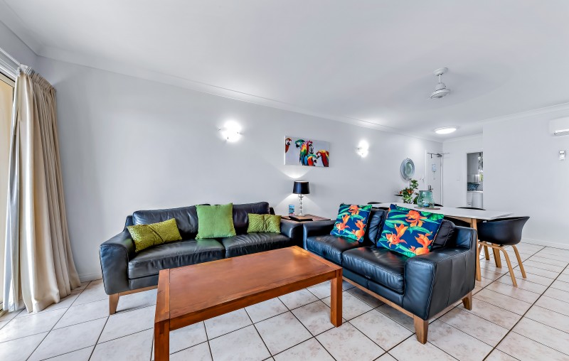 4.14 Golden Orchid Dr 07.06.2022 R Jean Photography 10